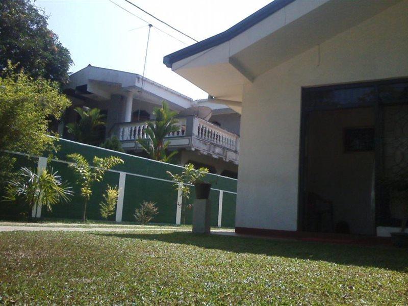 Mazz Homestay Negombo Exterior photo