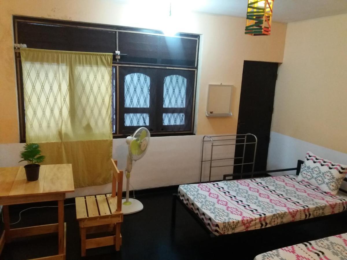 Mazz Homestay Negombo Exterior photo